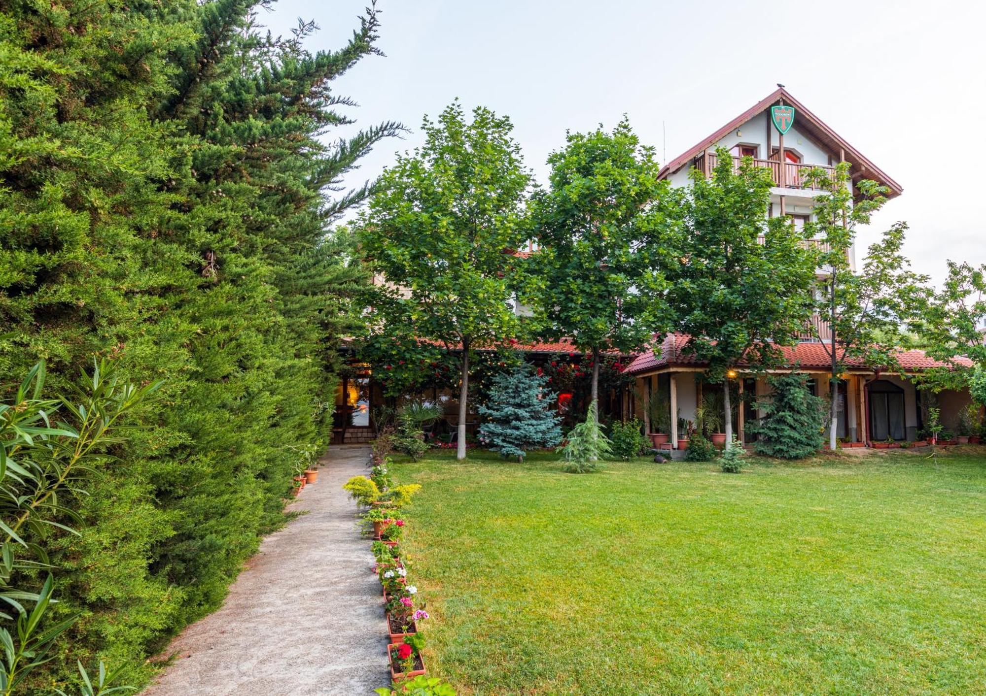 Семеен Хотел Къща Тодорови Stara Sagora Exterior foto